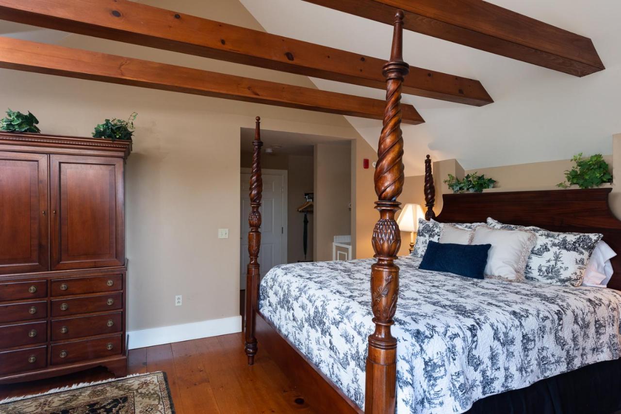 Strong House Inn Vergennes Extérieur photo