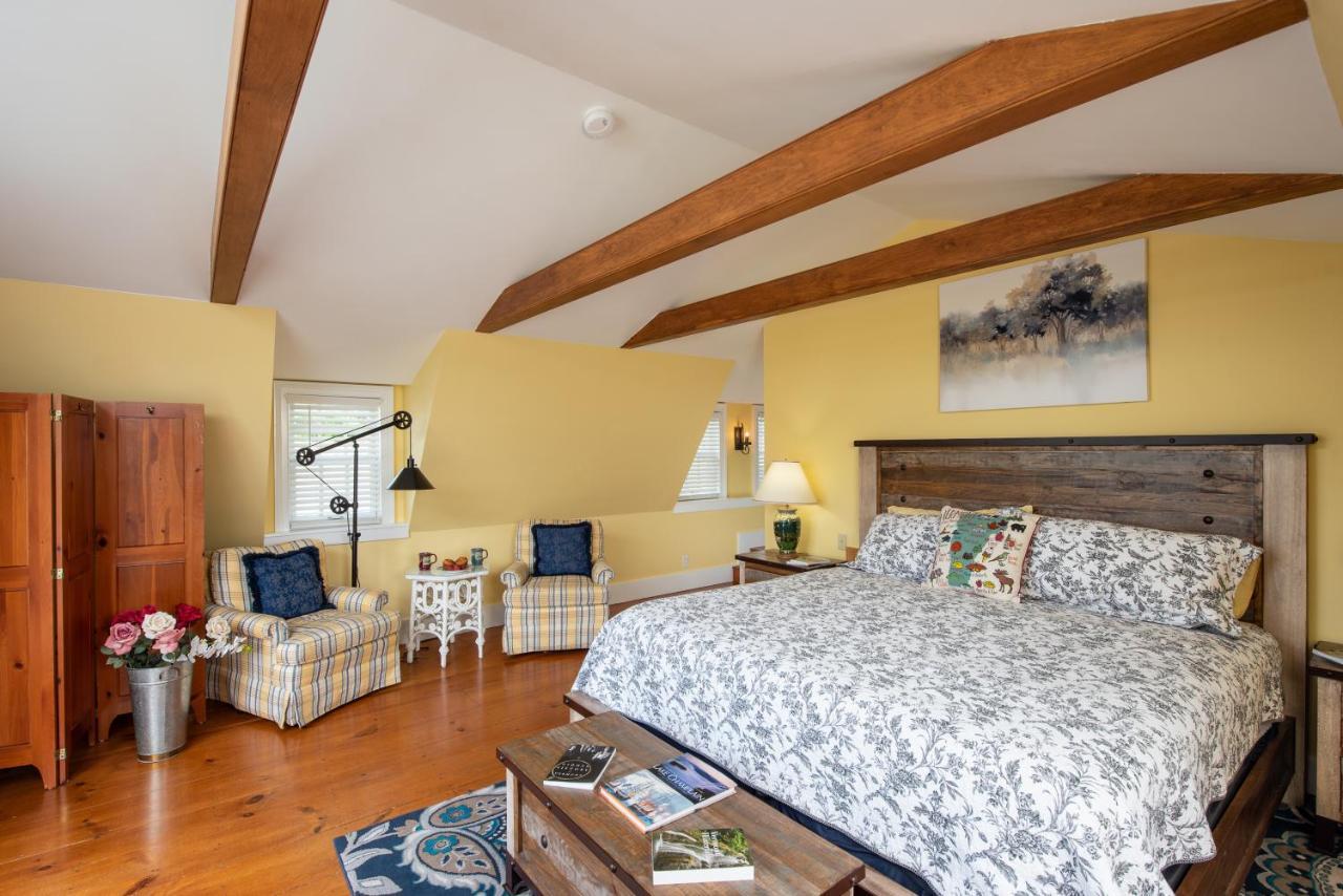 Strong House Inn Vergennes Extérieur photo