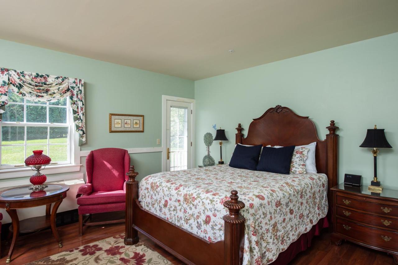 Strong House Inn Vergennes Extérieur photo