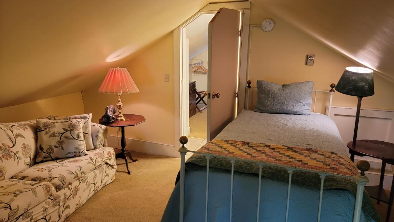 Strong House Inn Vergennes Extérieur photo
