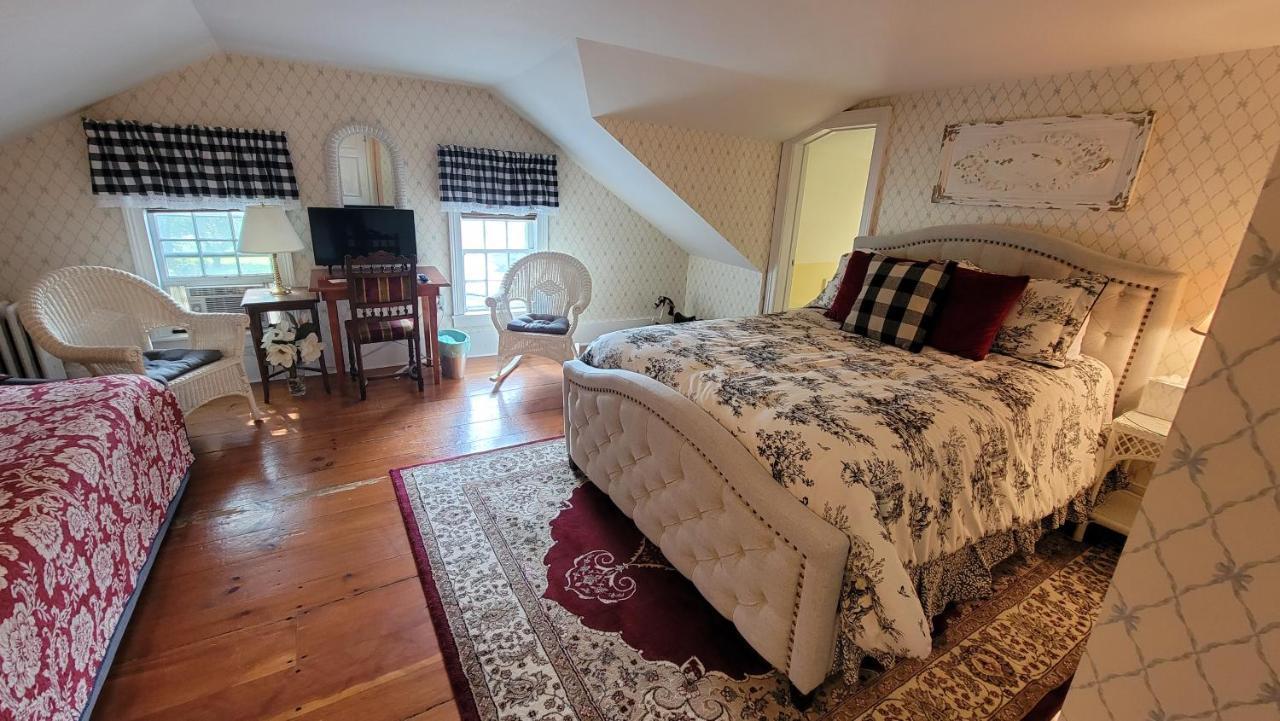 Strong House Inn Vergennes Extérieur photo