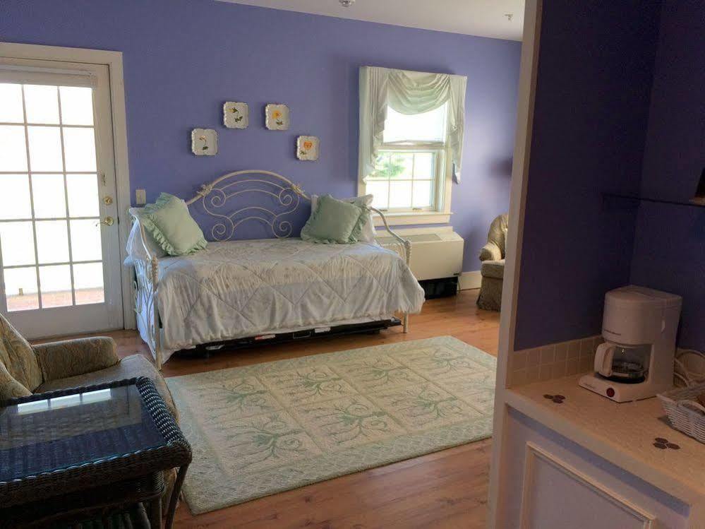 Strong House Inn Vergennes Extérieur photo