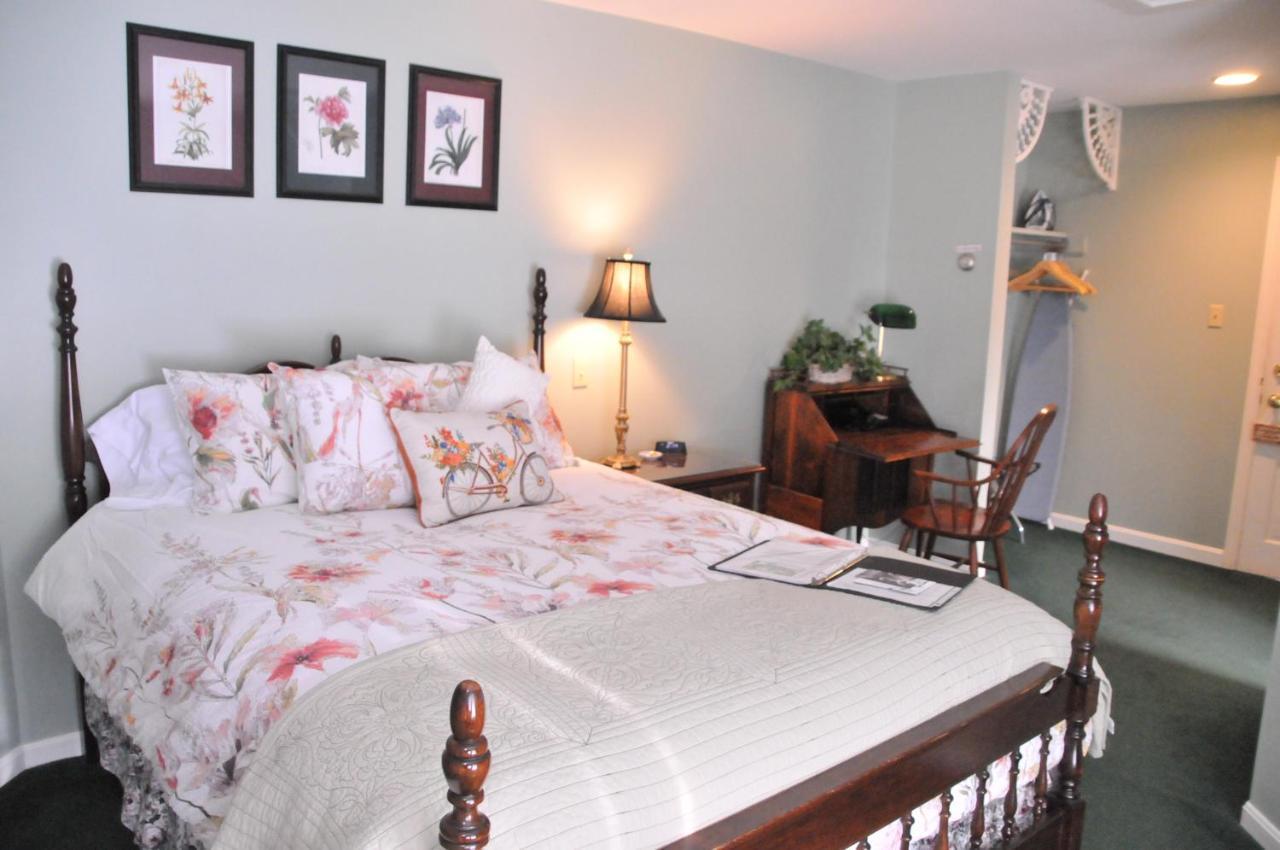 Strong House Inn Vergennes Extérieur photo