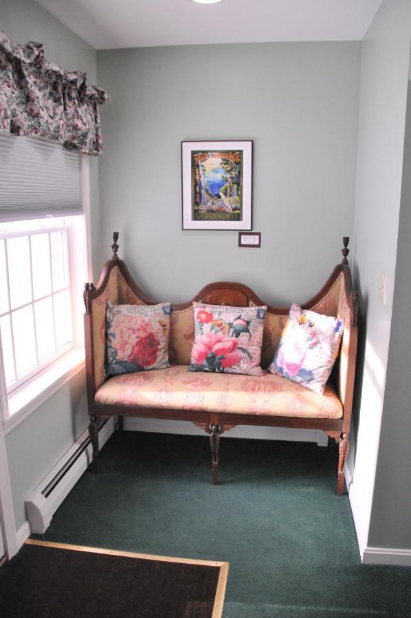 Strong House Inn Vergennes Extérieur photo