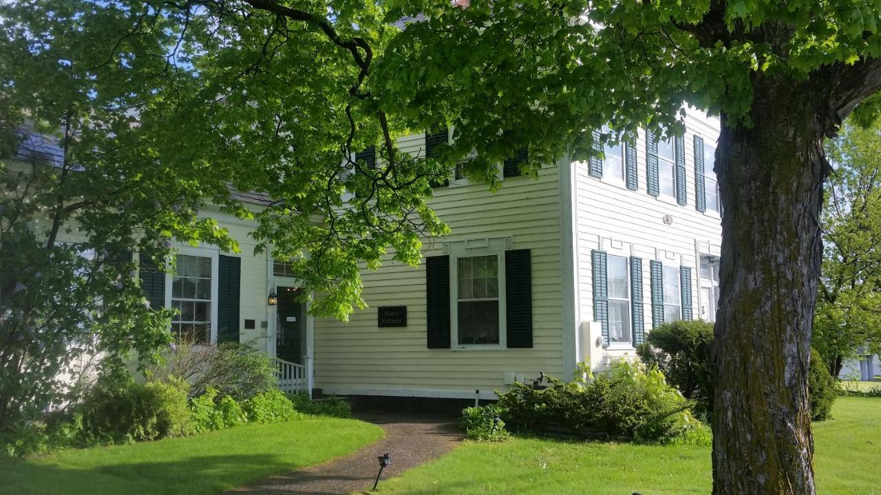 Strong House Inn Vergennes Extérieur photo